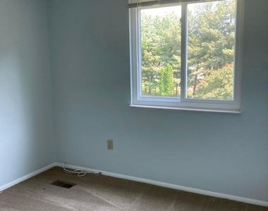 11145 Captains Walk Court - Photo Thumbnail 13