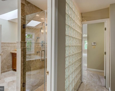 18 Nantucket Court - Photo Thumbnail 26