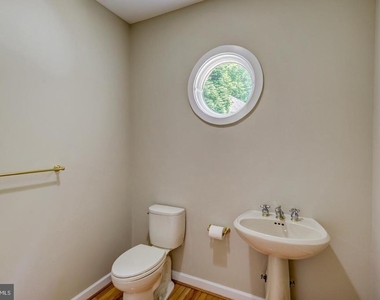 18 Nantucket Court - Photo Thumbnail 22