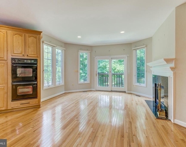18 Nantucket Court - Photo Thumbnail 17