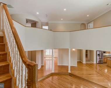 18 Nantucket Court - Photo Thumbnail 23