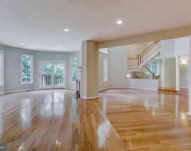 18 Nantucket Court - Photo Thumbnail 19