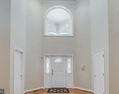 18 Nantucket Court - Photo Thumbnail 1