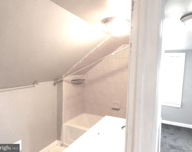 8220 Cornwall Road - Photo Thumbnail 12