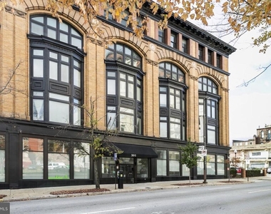 301 W Franklin Street - Photo Thumbnail 9