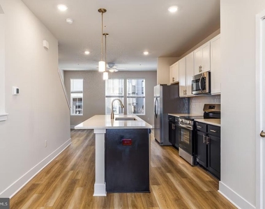1801 Guilford Avenue - Photo Thumbnail 4