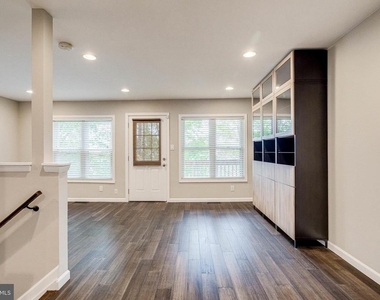 2648 Se Bowen Road Se - Photo Thumbnail 3