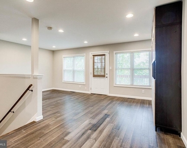 2648 Se Bowen Road Se - Photo Thumbnail 6