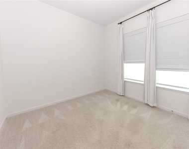 111 Samuel Blair Pass - Photo Thumbnail 12