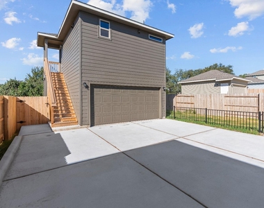 1725 Lakota Ln - Photo Thumbnail 14