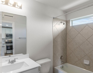 1725 Lakota Ln - Photo Thumbnail 20