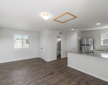 1725 Lakota Ln - Photo Thumbnail 18