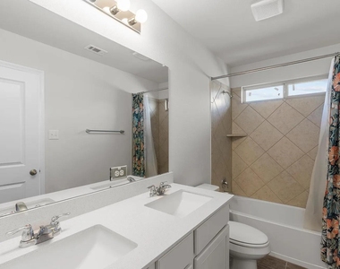 1725 Lakota Ln - Photo Thumbnail 7
