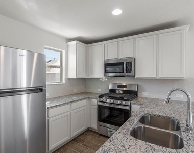 1725 Lakota Ln - Photo Thumbnail 16