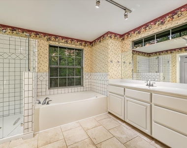 104 Upolu Ct - Photo Thumbnail 9