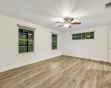 104 Upolu Ct - Photo Thumbnail 14