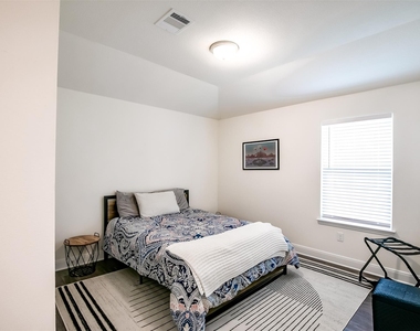 7616 Groundhog Way - Photo Thumbnail 27