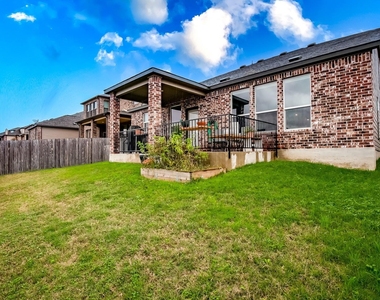 7616 Groundhog Way - Photo Thumbnail 32