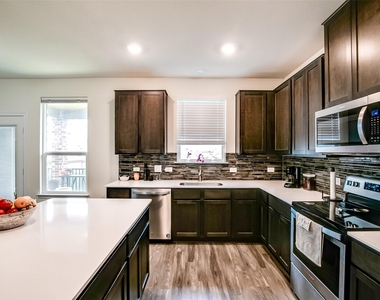 7616 Groundhog Way - Photo Thumbnail 13