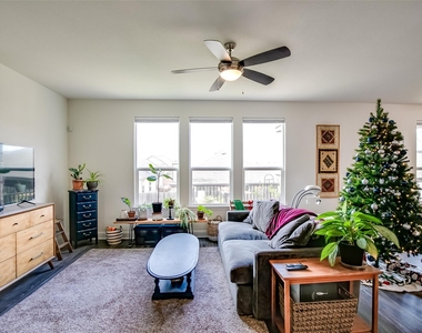 7616 Groundhog Way - Photo Thumbnail 6