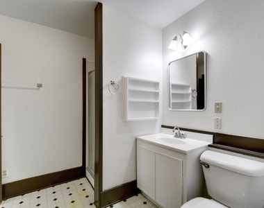 304 Olive St - Photo Thumbnail 21