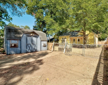304 Olive St - Photo Thumbnail 25