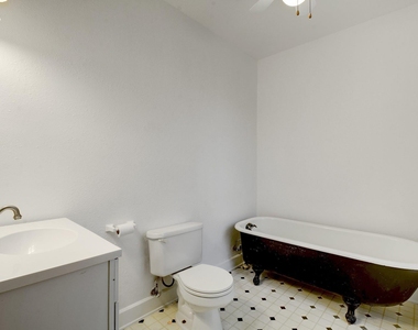 304 Olive St - Photo Thumbnail 16