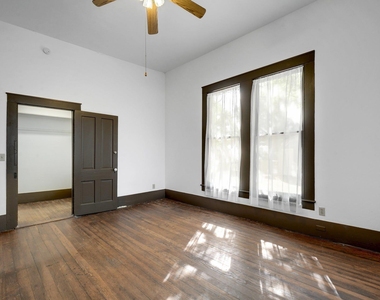 304 Olive St - Photo Thumbnail 20