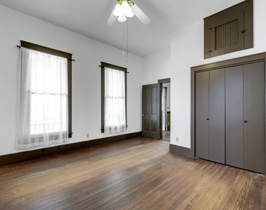 304 Olive St - Photo Thumbnail 14