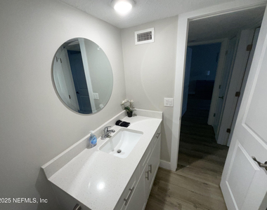 318 Arricola Avenue - Photo Thumbnail 41