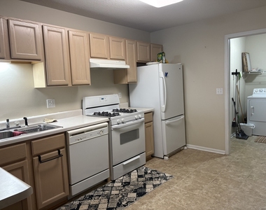 229 Steeplechase Circle - Photo Thumbnail 10
