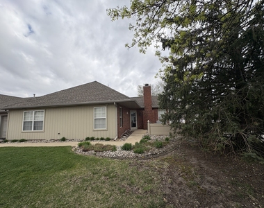 229 Steeplechase Circle - Photo Thumbnail 8