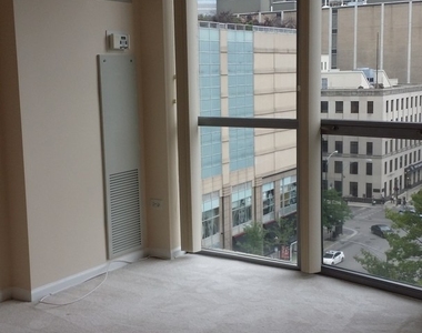 600 N Dearborn Street - Photo Thumbnail 6