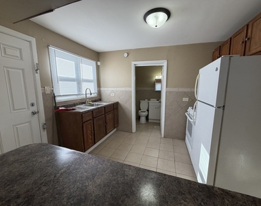 16130 Justine Street - Photo Thumbnail 1