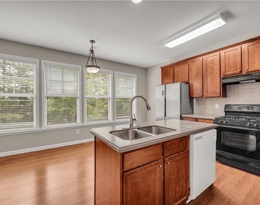 501 Grove Field Court - Photo Thumbnail 26