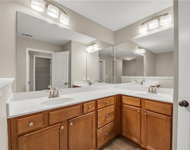 501 Grove Field Court - Photo Thumbnail 41