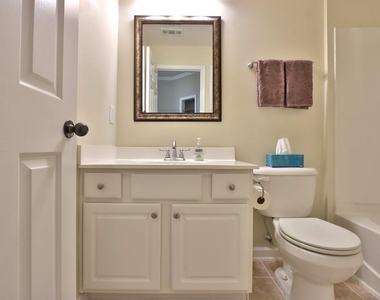 501 Grove Field Court - Photo Thumbnail 8