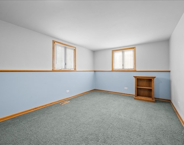1120 N Brainard Street - Photo Thumbnail 6