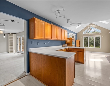 1120 N Brainard Street - Photo Thumbnail 2