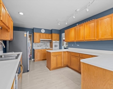 1120 N Brainard Street - Photo Thumbnail 1