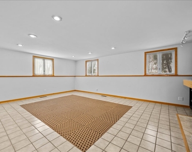 1120 N Brainard Street - Photo Thumbnail 12