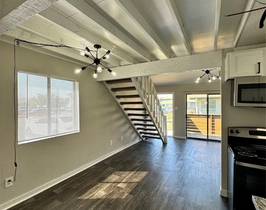 5110 Azalea Trace Drive - Photo Thumbnail 7