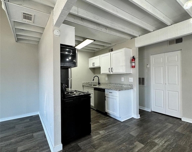 5110 Azalea Trace Drive - Photo Thumbnail 10