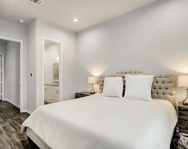4906 Paradigm Ln Lane - Photo Thumbnail 6