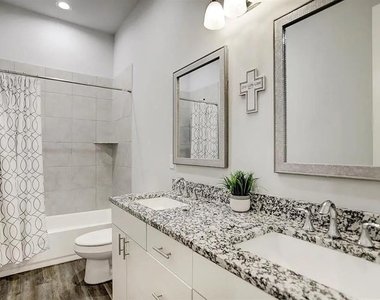 4906 Paradigm Ln Lane - Photo Thumbnail 9