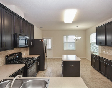 2738 Meandering Elm Trail - Photo Thumbnail 11