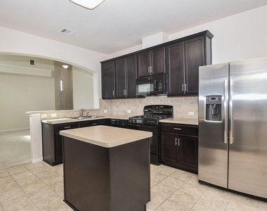 2738 Meandering Elm Trail - Photo Thumbnail 10