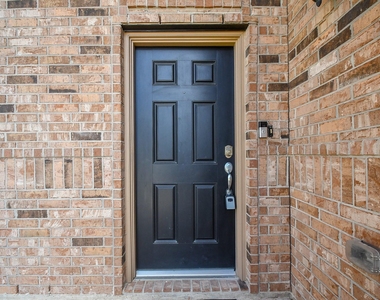 2738 Meandering Elm Trail - Photo Thumbnail 3