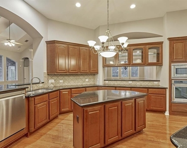 20806 E Cameron Ridge Drive - Photo Thumbnail 9