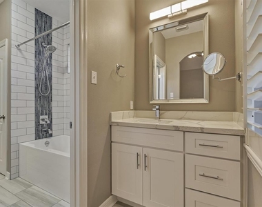 20806 E Cameron Ridge Drive - Photo Thumbnail 20